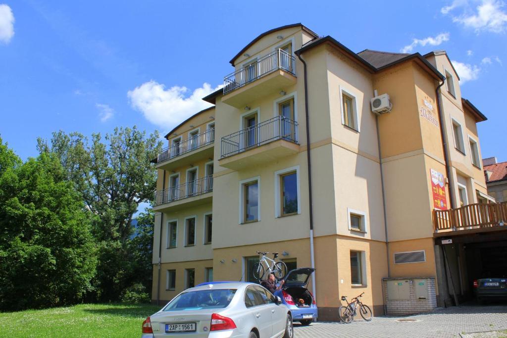Family Hotel Maxim Beroun  Exterior photo